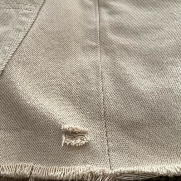 Levi's 501 Beige Tan Cutoff Shorts- size 26 - Picture 8 of 10